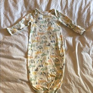 NWOT Hanna Andersson Cream and Green Sleep Sacks Pajamas